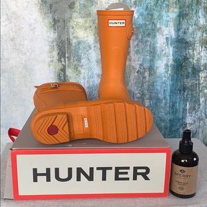 Hunter US6 EU37 Marigold Orange Short Boots NIB